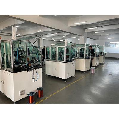 Machine de remontage d'armature entièrement automatique enrobageuse à bobine de rotor avec tension électronique fournisseur