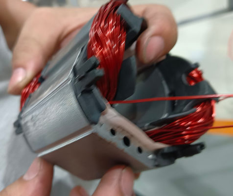 Équipement de remontage de stator à outils électriques à deux pôles à deux pôles fournisseur
