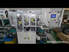 Ligne d'assemblage d'armature pour plaque d'extrémité d'arbre et commutateur par servo-presse en une seule machine